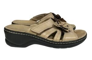 Clarks Collection Floral Comfort Sandals Slides Women’s US 8.5 Beige Leather